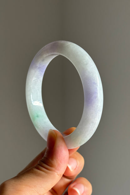 #0448 Icy Lavender Green Jade Bangle Size 55.8