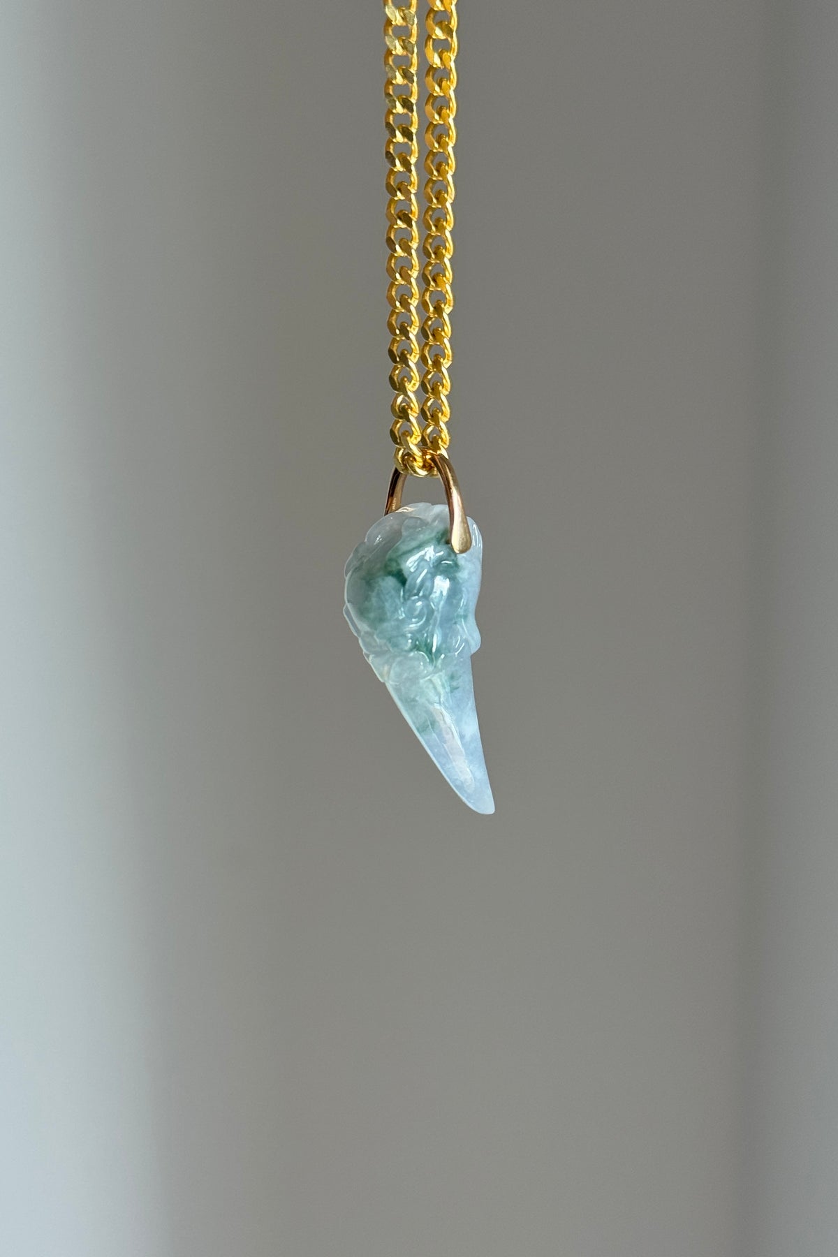 #P0569 "Dragon's Fang" Icy Lavender Green Jadeite Jade 18K Yellow Gold Pendant