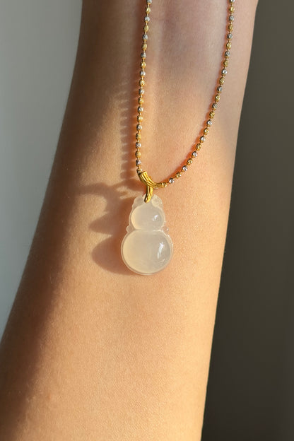 #P0513 "Hulu/Gourd" Icy White Jadeite Jade 18K Yellow Gold Pendant
