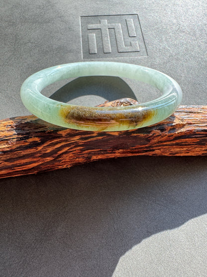 #0431 Icy Green Yellow Round Jade Bangle Size 52 (fits up to 53)