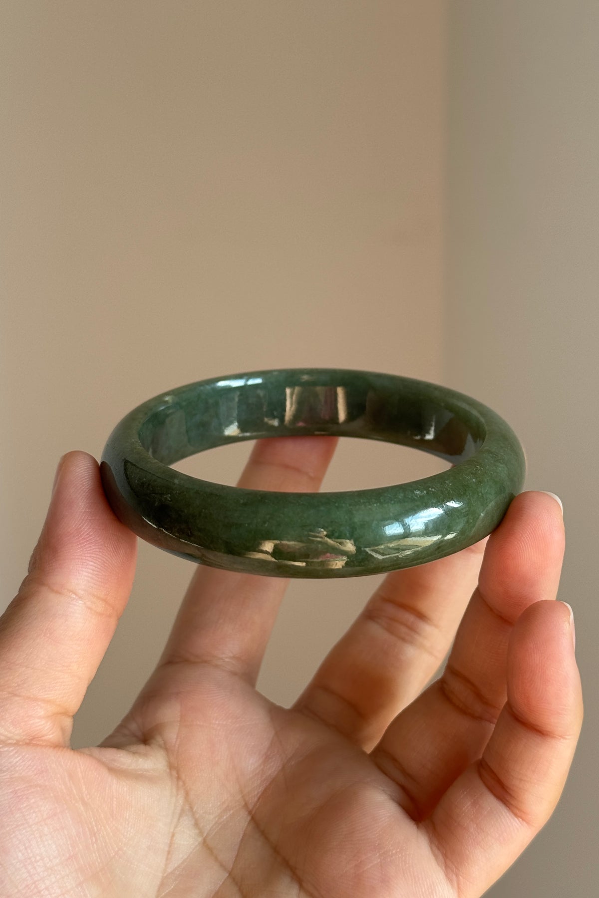 #0425 Olive Green Jade Bangle Size 58.6