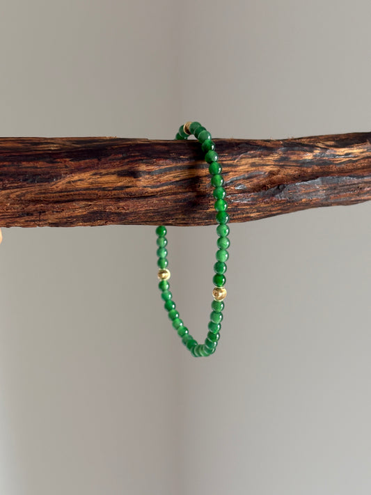 #B0802 Icy Imperial Green Jadeite Jade Beads 18K Gold Bracelet