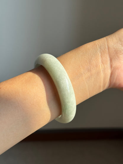 #0454 Light Green Jade Bangle Size 56.4
