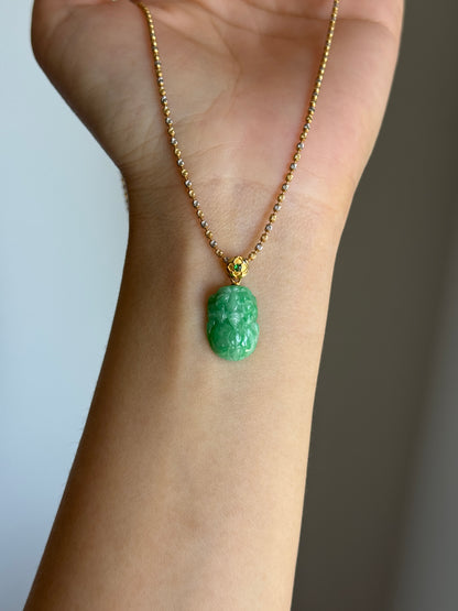 #P0561 "Pixiu" Sun Green Jadeite Jade 18K Yellow Gold Pendant