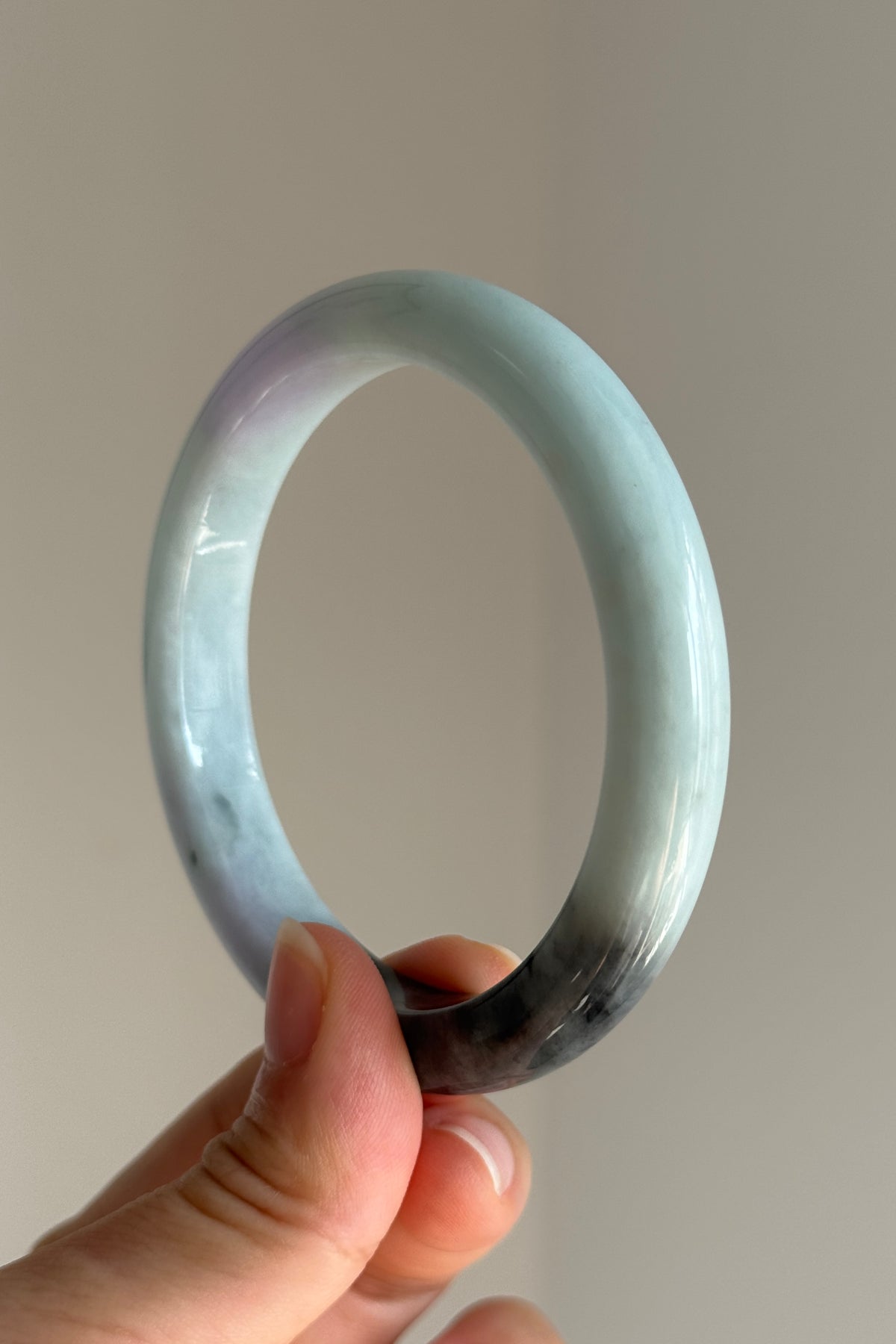 #0446 Light Green Lavender Ink Jade Bangle Size 60