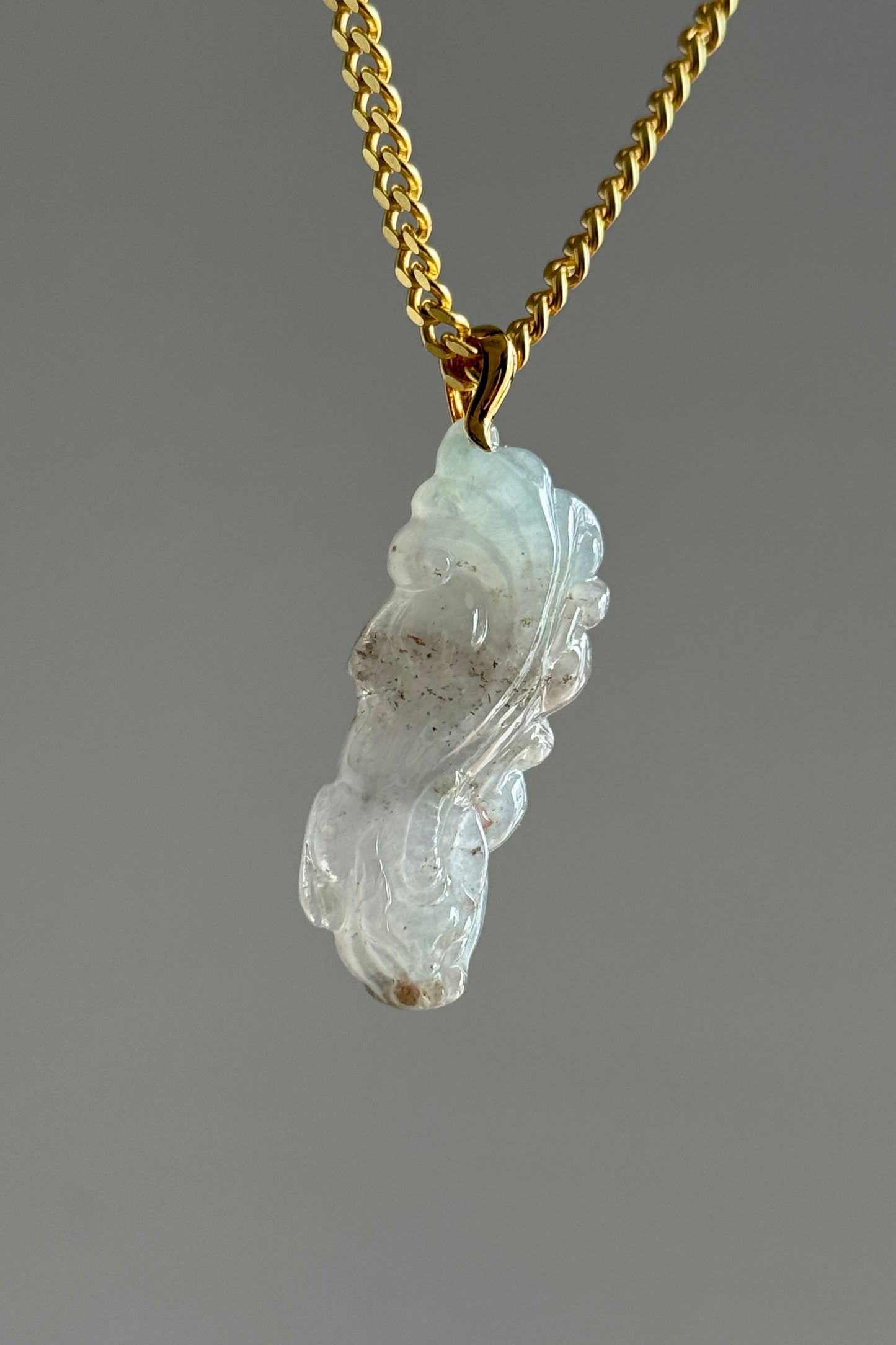 #P0552 "Chi Dragon" Icy Light Green Red Brown Flecks Jadeite Jade 18K Yellow Gold Pendant