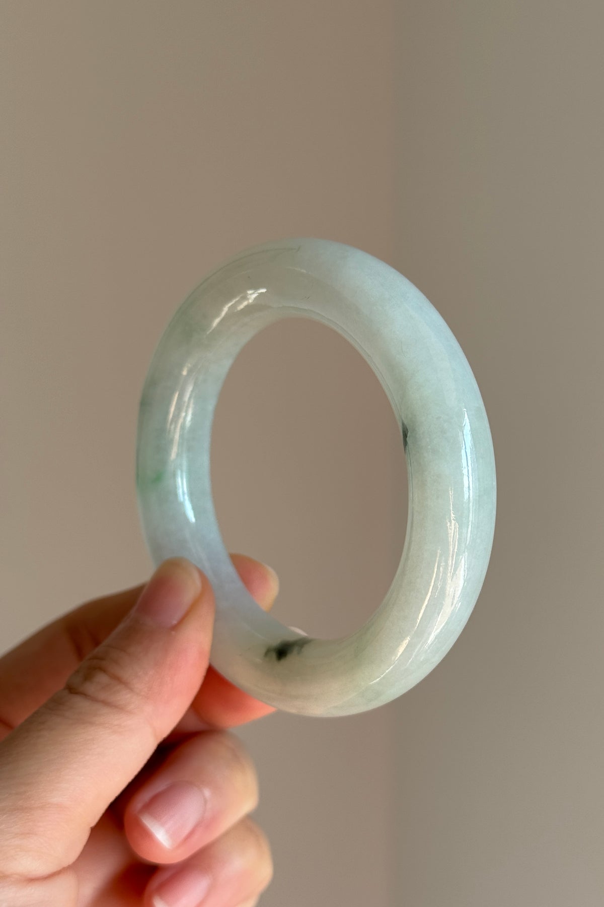 #0429 Icy Light Green Flower Round Jade Bangle Size 50.6 (fits up to 52)