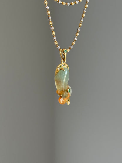 #P0562 "Goldfish" Icy Orange Red Jadeite Green Jade 18K Yellow Gold Pendant