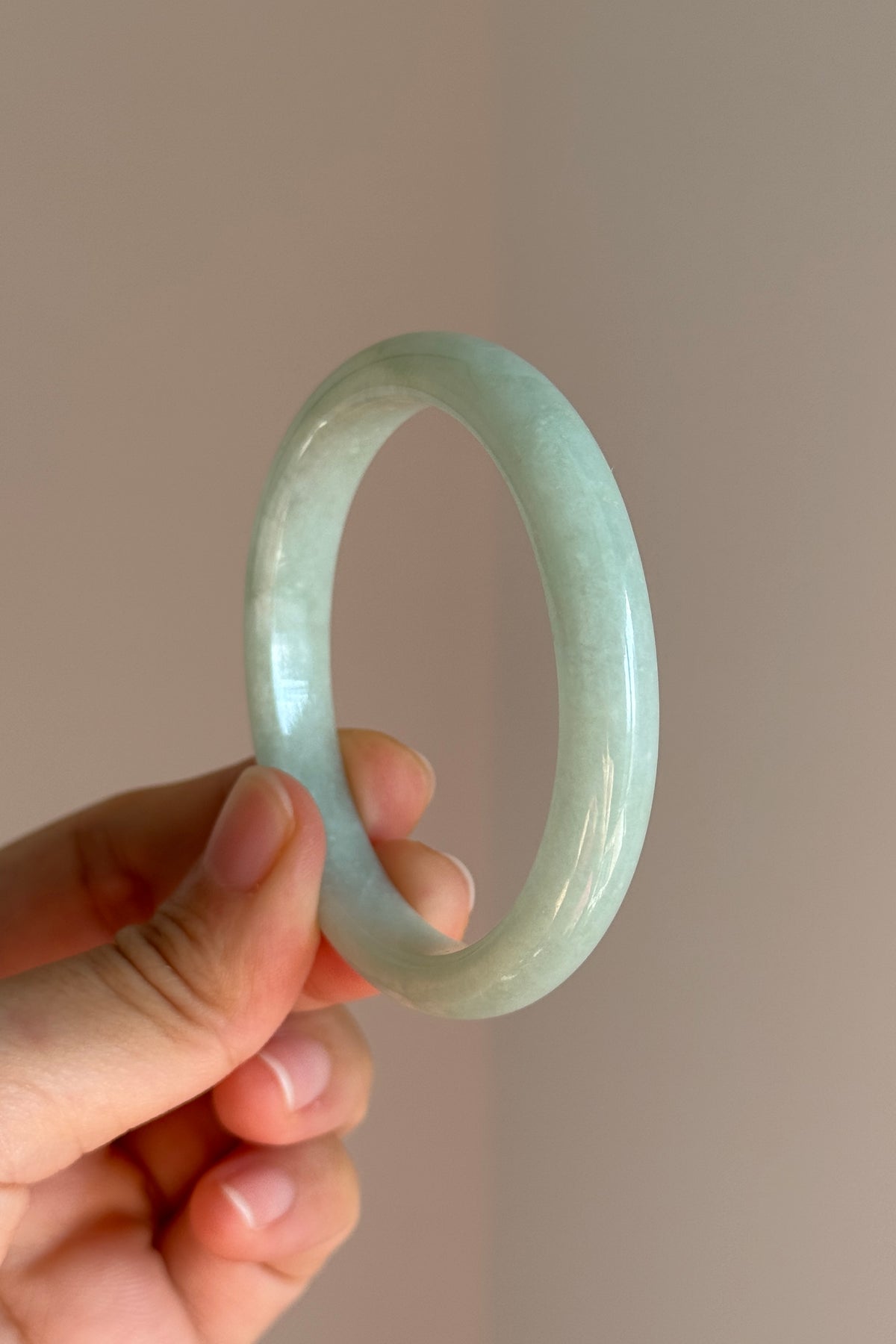 #0426 Lotus Green Oval Jade Bangle Size 51