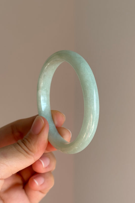 #0426 Lotus Green Oval Jade Bangle Size 51