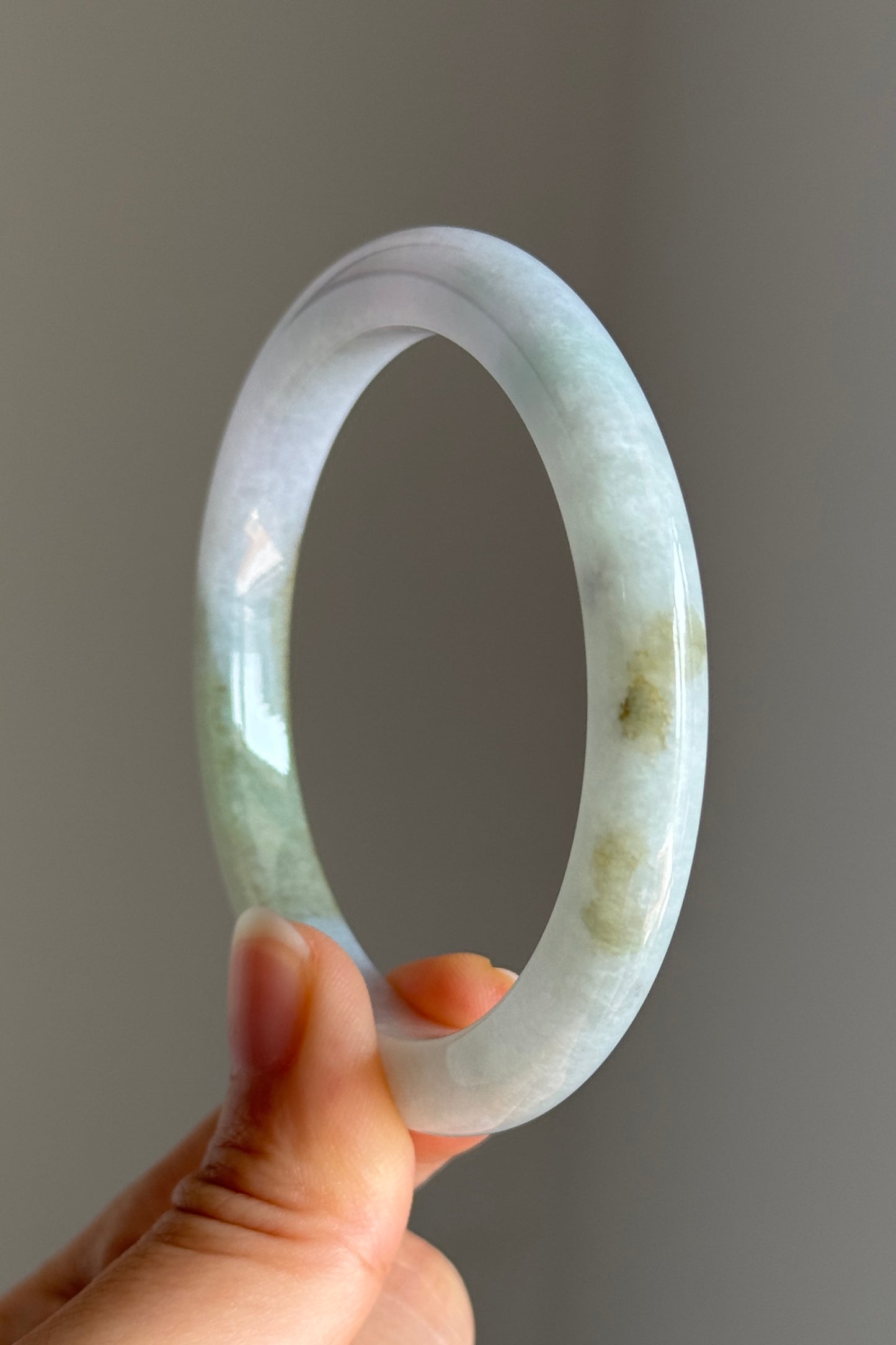 #0400 Icy Olive Green Yellow Light Lavender Jade Bangle Size 56.3