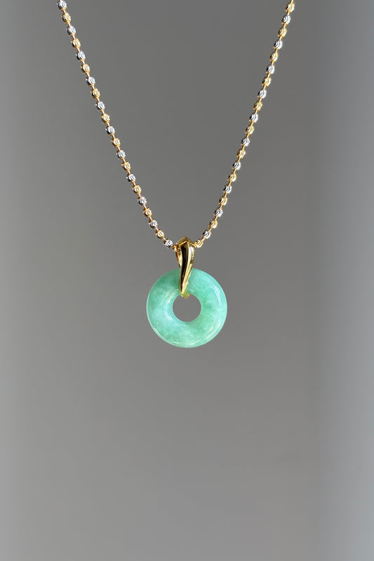 #P0519 "Bi" Vivid Green Jadeite Jade Donut 18K Yellow Gold Pendant