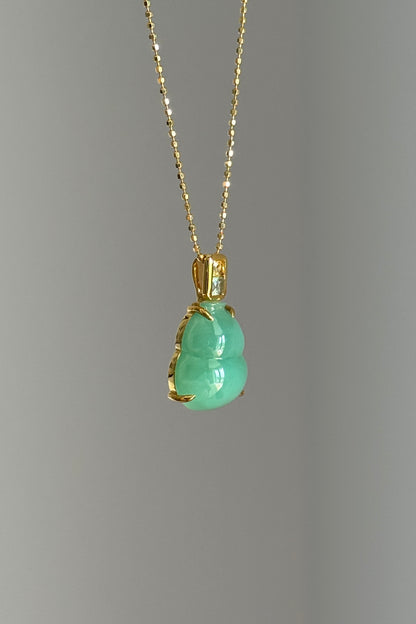 #P0564 "Hulu/Gourd" Icy Lotus Green Jadeite Jade 18K Yellow Gold Pendant