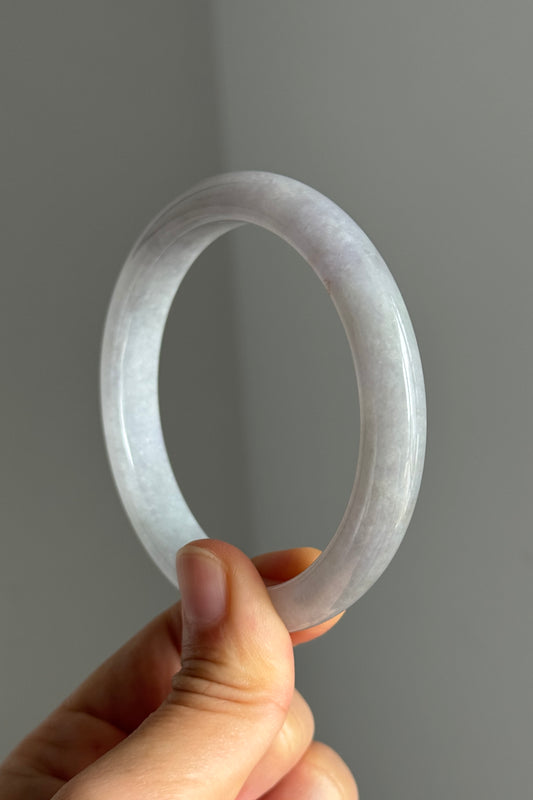 #0368 Icy Lavender Jade Bangle Size 59