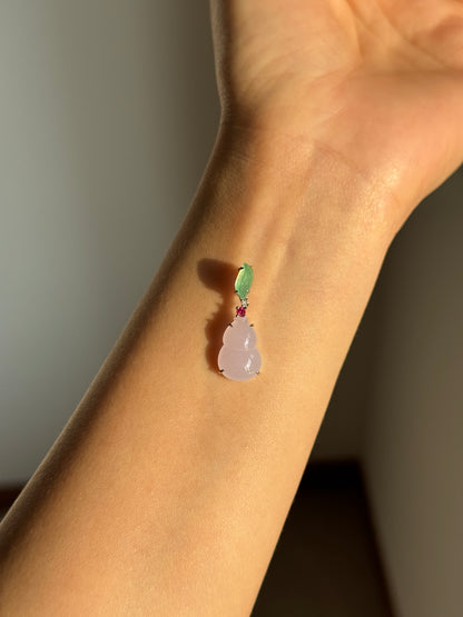#P0537 "Hulu/Gourd" Icy Pink Lavender & Sun Green Jadeite Jade 18K White Gold Pendant