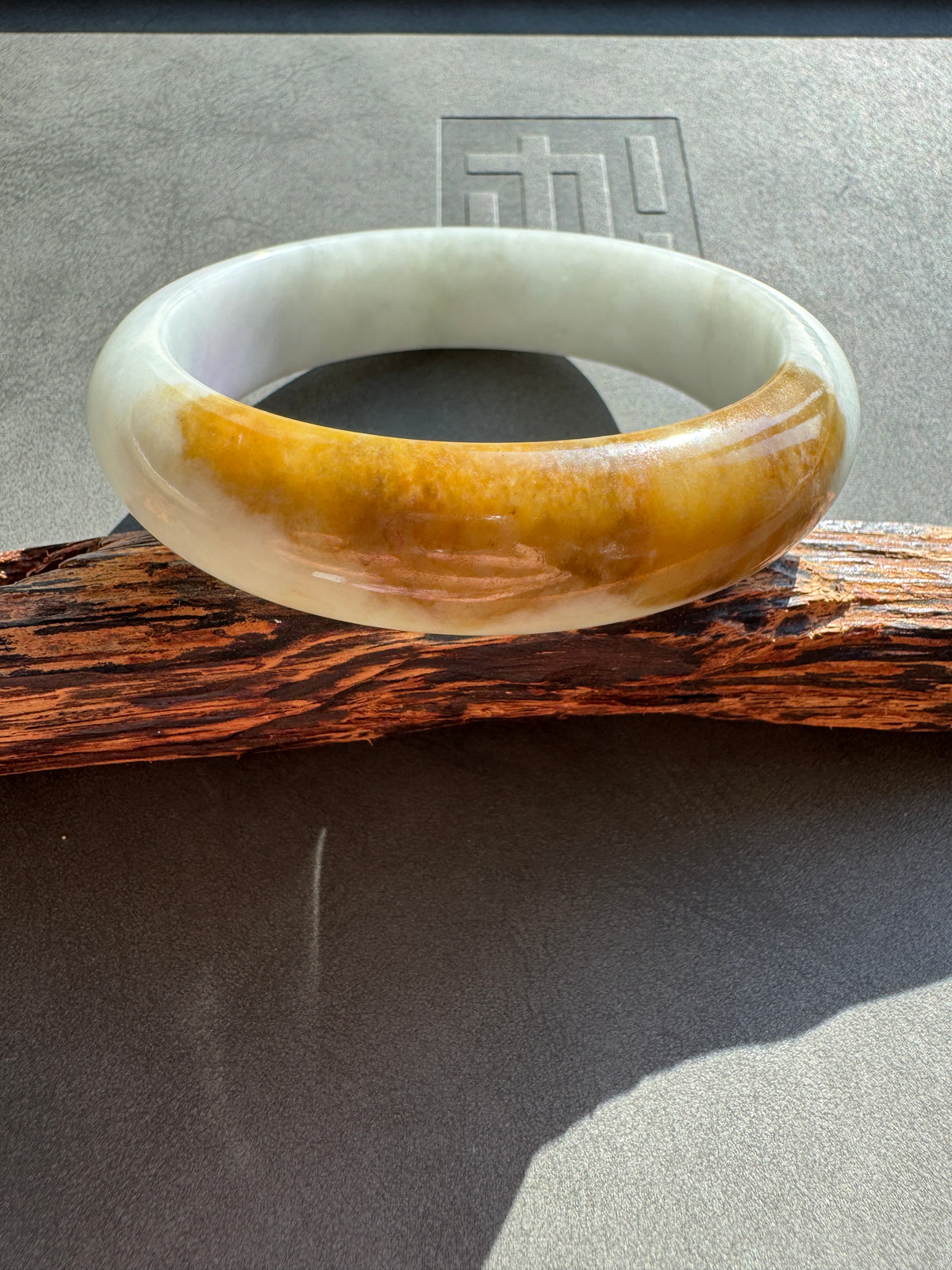 #0432 Yellow Light Green Lavender Jade Bangle Size 60.2