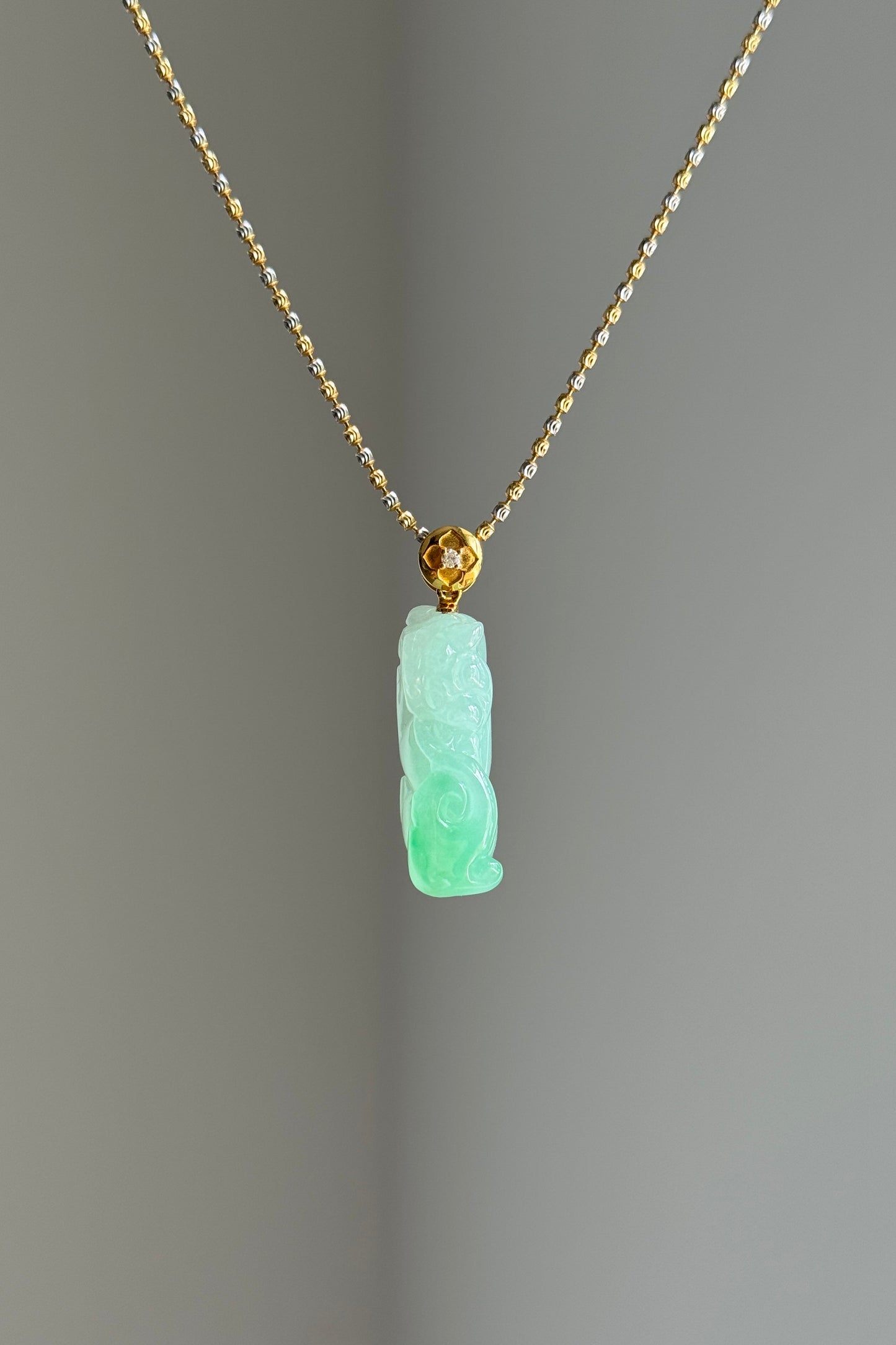 #P0550 "Pixiu" Icy Vivid Sun Green Jadeite Jade 18K Yellow Gold Pendant