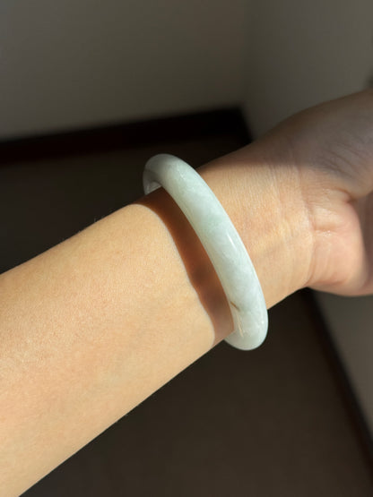 #0449 White Light Green Jade Bangle Size 53.7