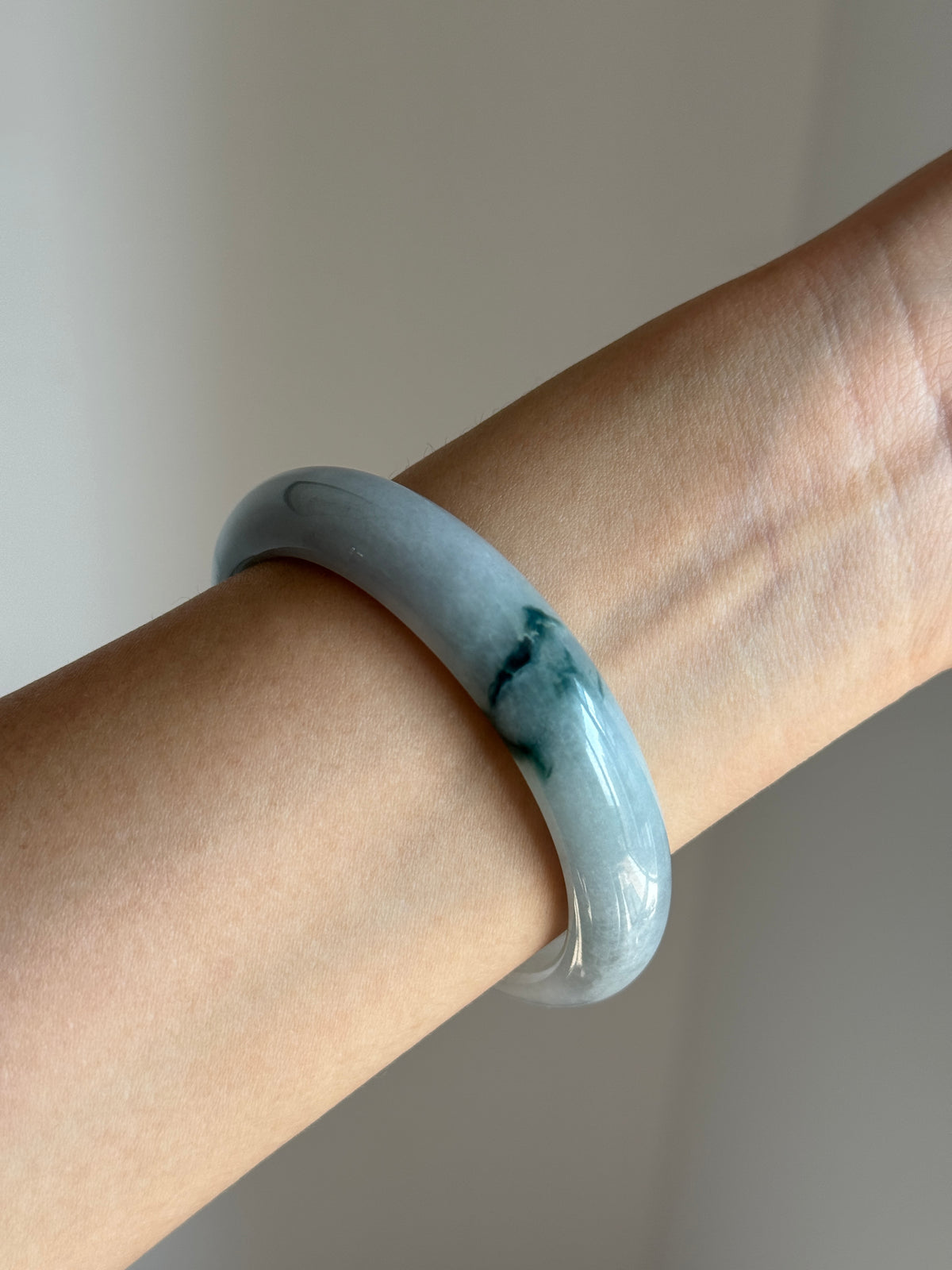 #0436 Icy Bluish Green Flower Jade Bangle Size 55