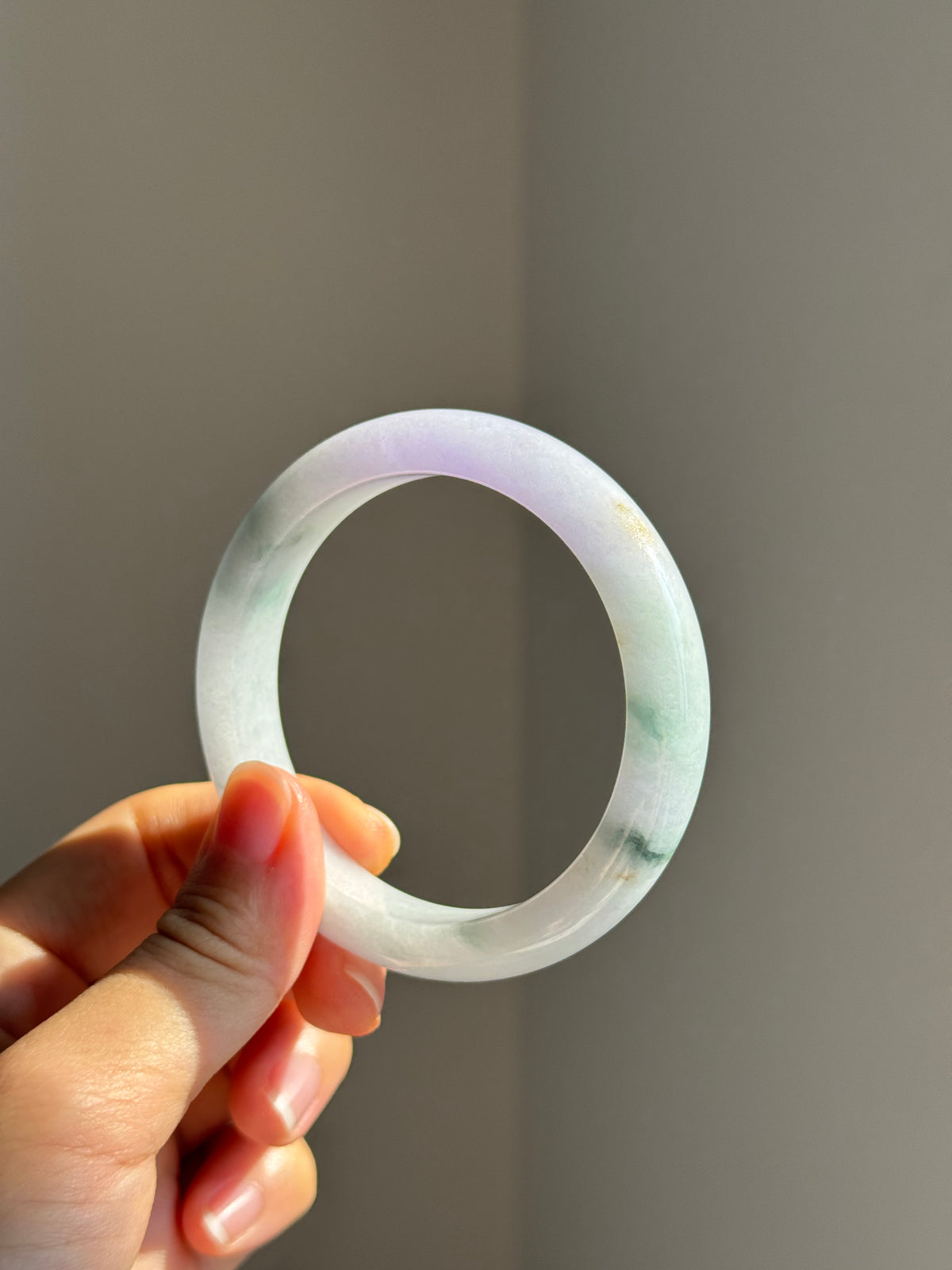 #0437 Icy Lavender Green Flower Jade Bangle Size 57