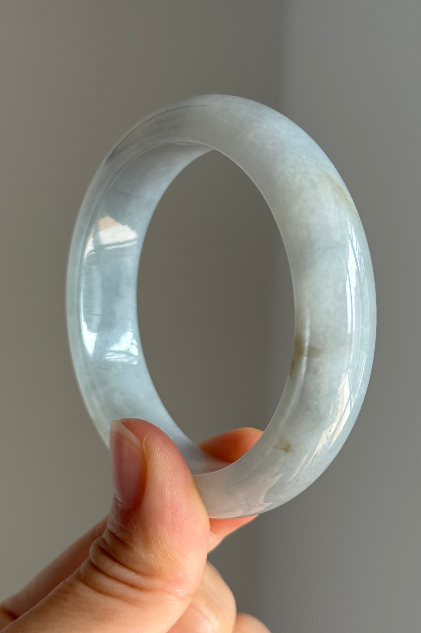 #0386 Icy Blue Lavender Yellow Jade Bangle Size 53.7