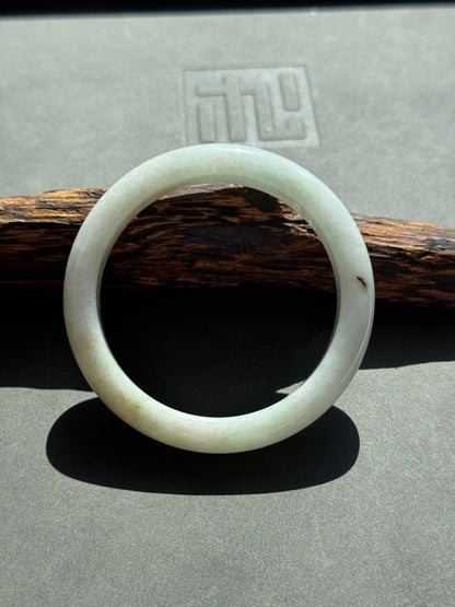 #0449 White Light Green Jade Bangle Size 53.7