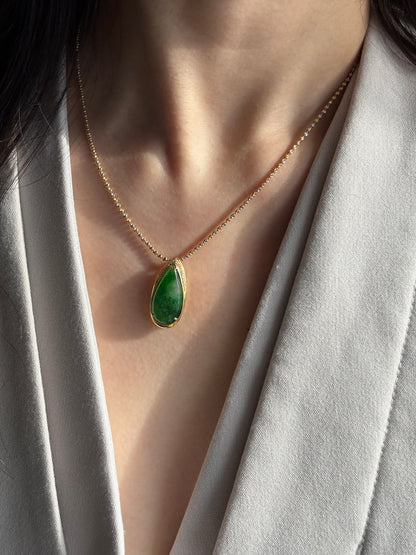 #0469 "Water Drop" Icy Imperial Green Jadeite Jade 18K Yellow Gold Pendant