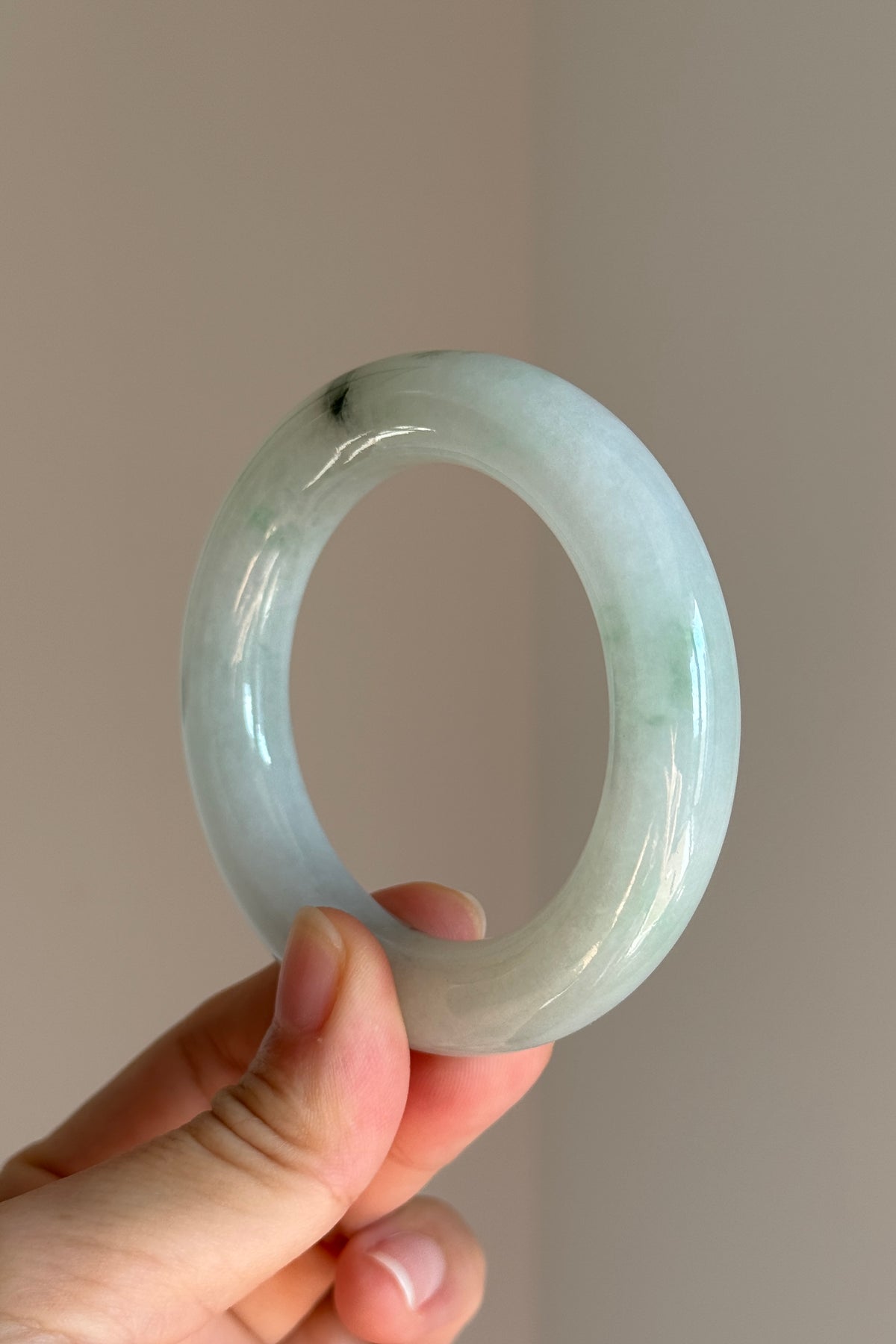 #0429 Icy Light Green Flower Round Jade Bangle Size 50.6 (fits up to 52)