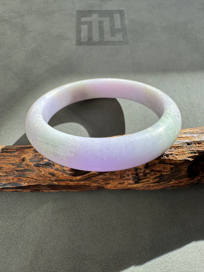 #0325 Vivid Spring Lavender Green with White Spot Jade Bangle Size 56.3