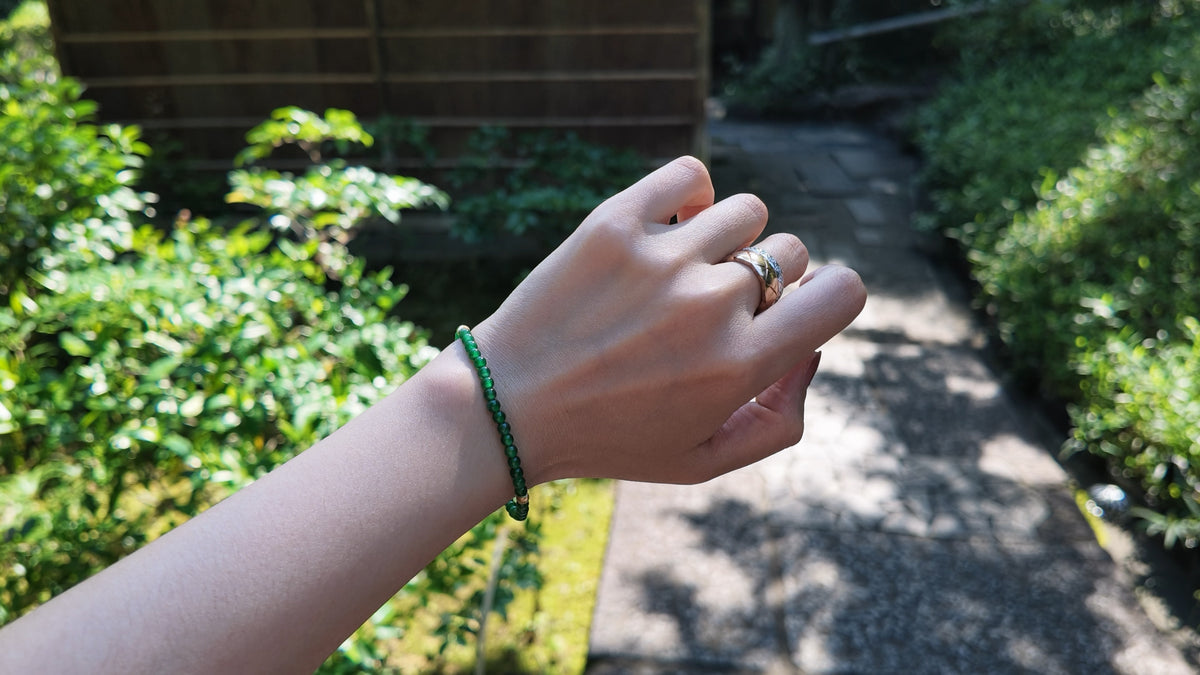 #B0802 Icy Imperial Green Jadeite Jade Beads 18K Gold Bracelet