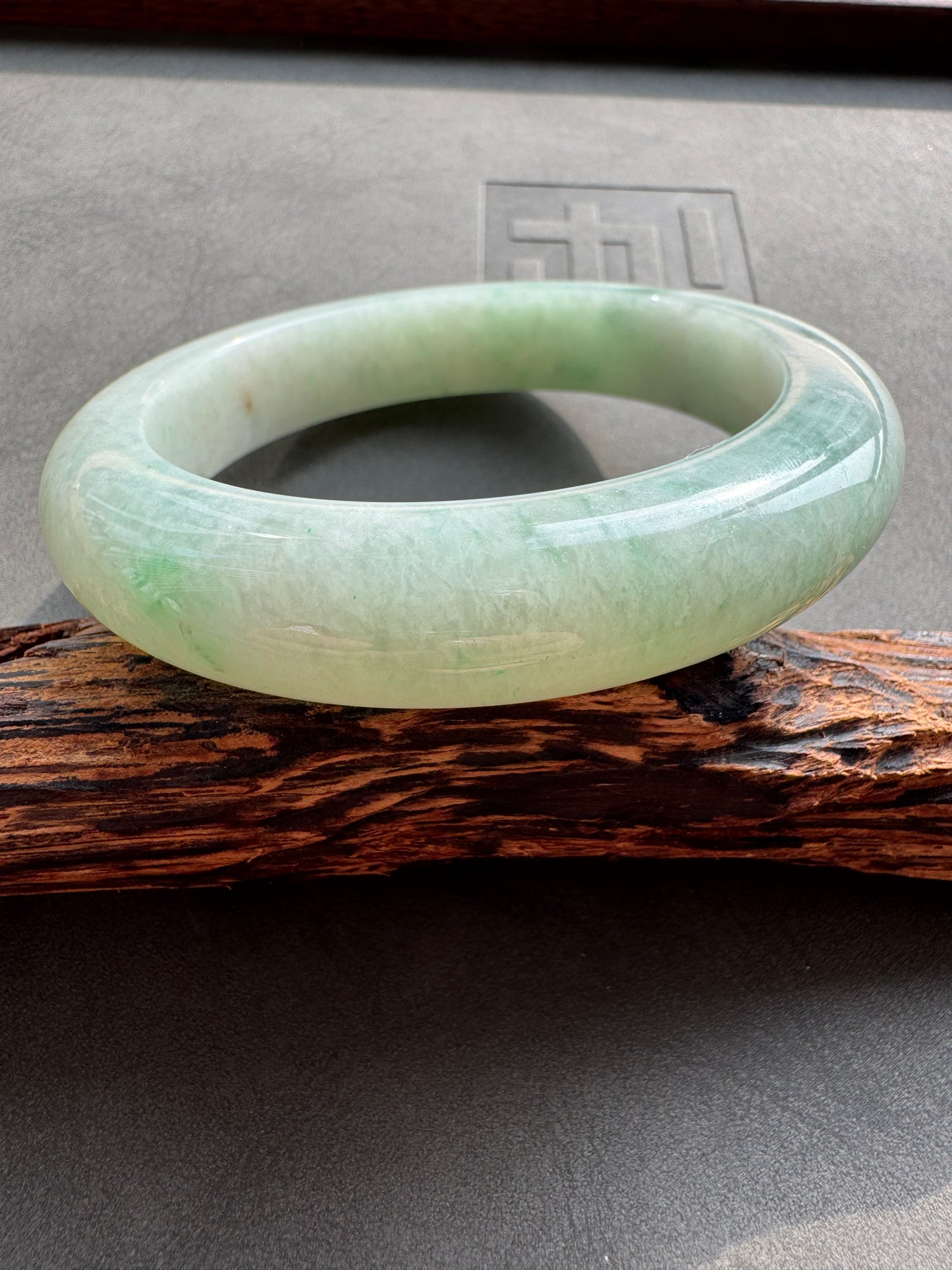#0362 Vivid Green Flower Jade Bangle Size 57.2