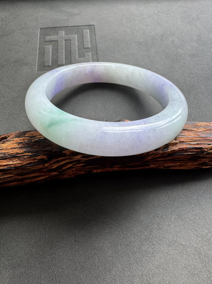 #0448 Icy Lavender Green Jade Bangle Size 55.8