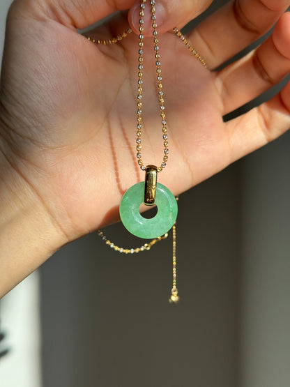 #P0562 "Bi" Icy Bright Green Jadeite Jade Donut 18K Yellow Gold Pendant