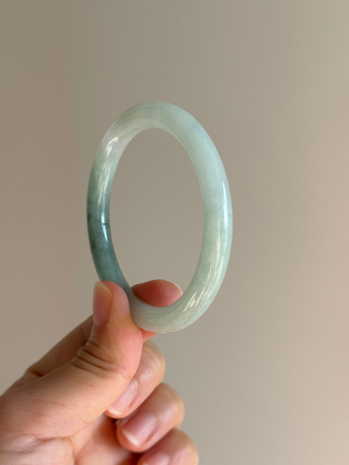 #0431 Icy Green Yellow Round Jade Bangle Size 52 (fits up to 53)