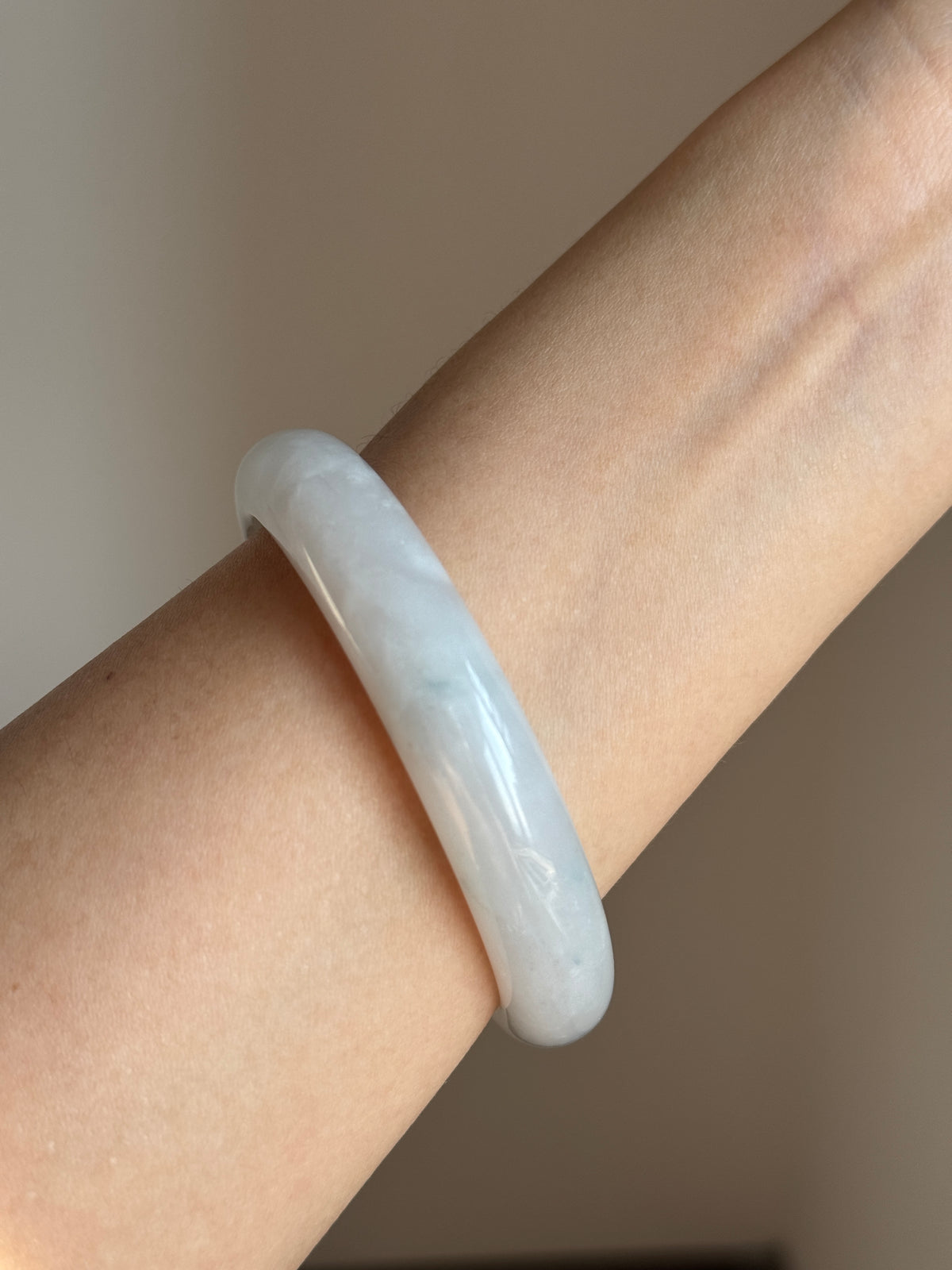 #0442 Icy White Light Green Yellow Spot Jade Bangle Size 58.9