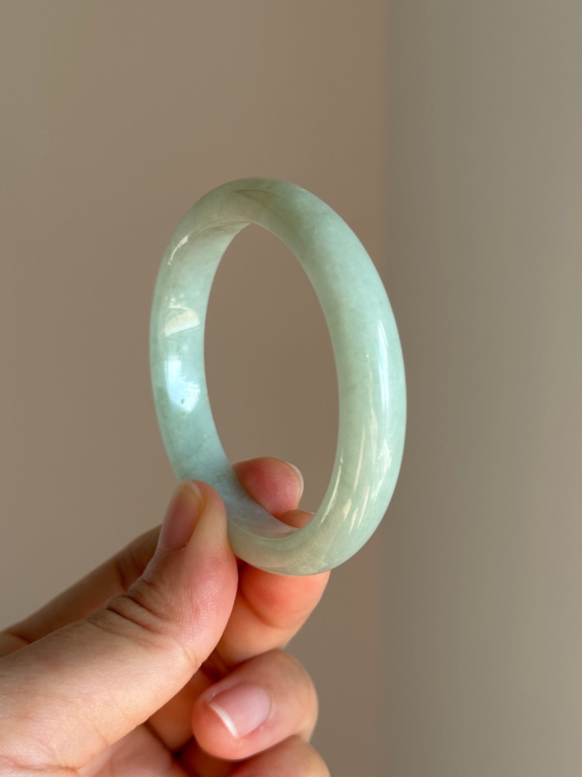 #0426 Lotus Green Oval Jade Bangle Size 51
