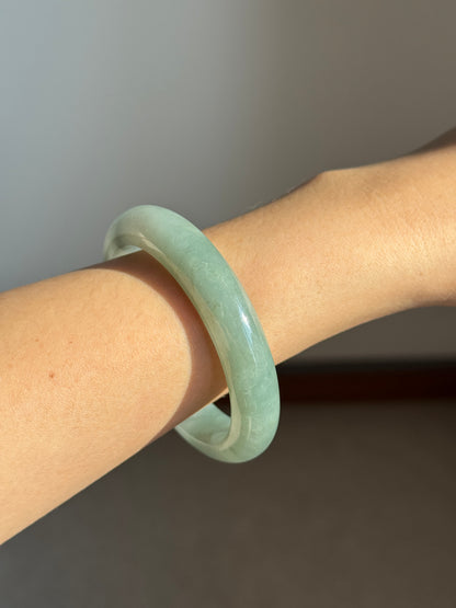#0440 Icy Bluish Green Blue Water Jade Bangle Size 52.2