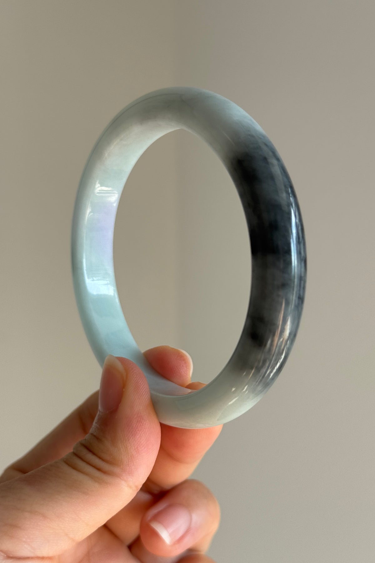 #0446 Light Green Lavender Ink Jade Bangle Size 60