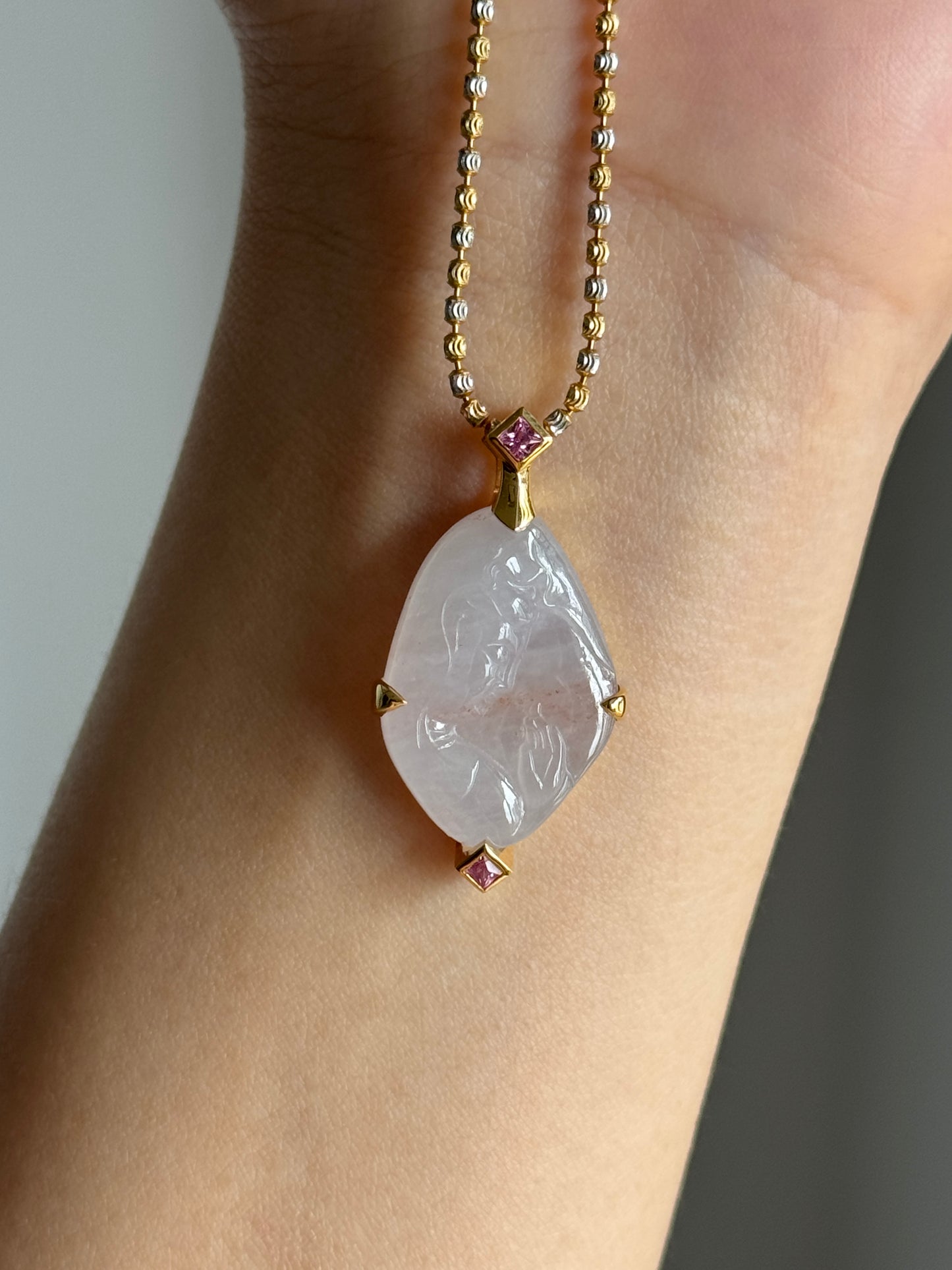 #P0556 "Guan Yin" Icy Light Pink Red White Jadeite Jade 18K Yellow Gold Pendant