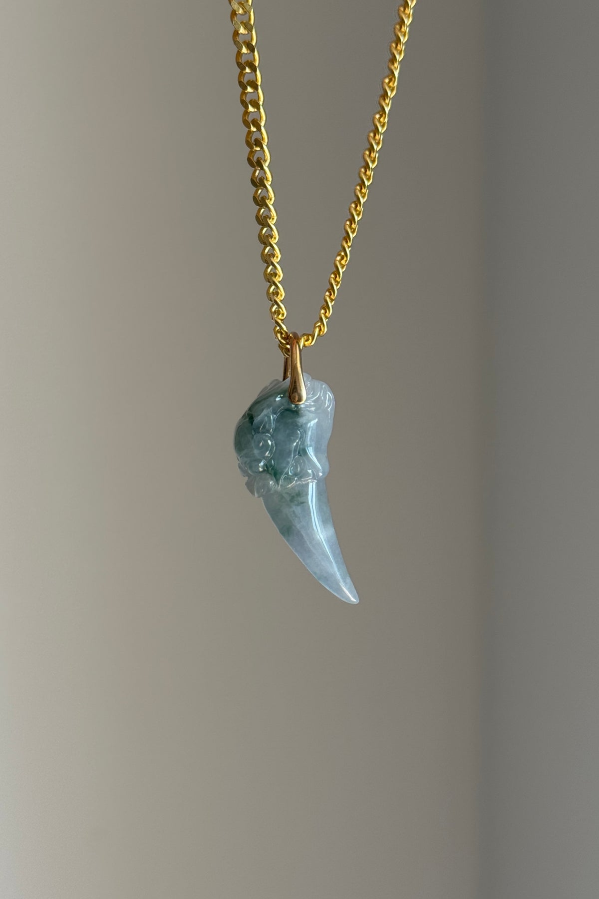 #P0569 "Dragon's Fang" Icy Lavender Green Jadeite Jade 18K Yellow Gold Pendant