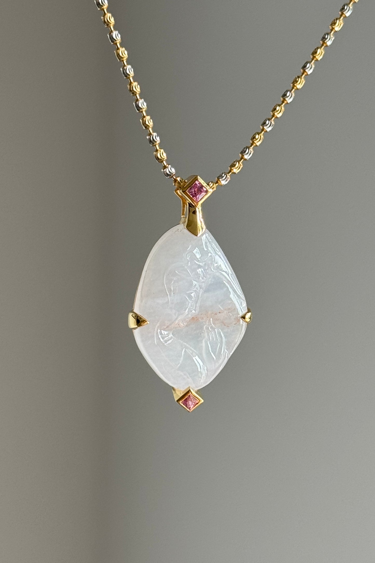 #P0556 "Guan Yin" Icy Light Pink Red White Jadeite Jade 18K Yellow Gold Pendant