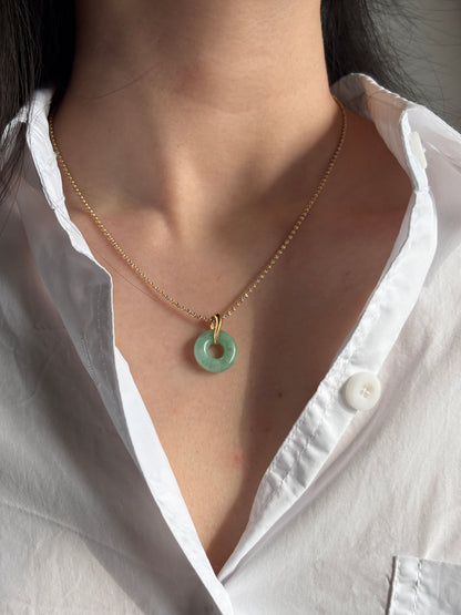 #P0519 "Bi" Vivid Green Jadeite Jade Donut 18K Yellow Gold Pendant