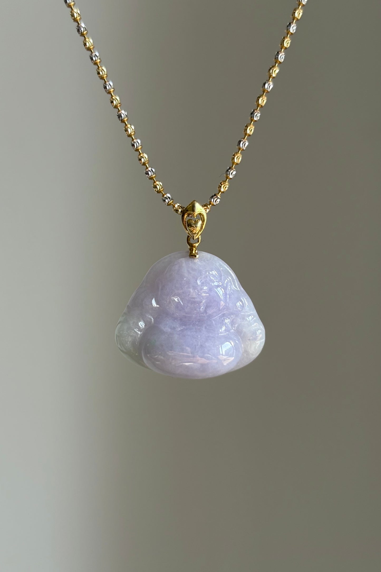 #P0438 "Buddha" Spring Lavender & Green Jadeite Jade 18K Yellow Gold Pendant