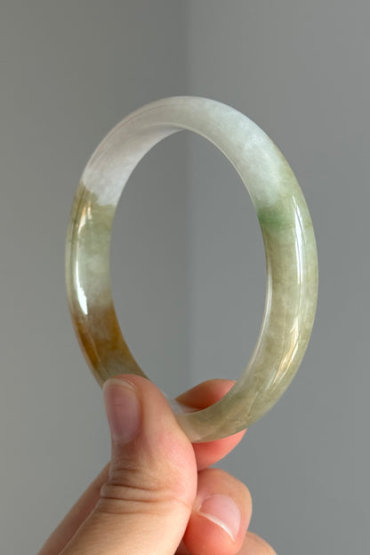 #0372 Icy Golden Yellow Green Ink Jade Bangle Size 57