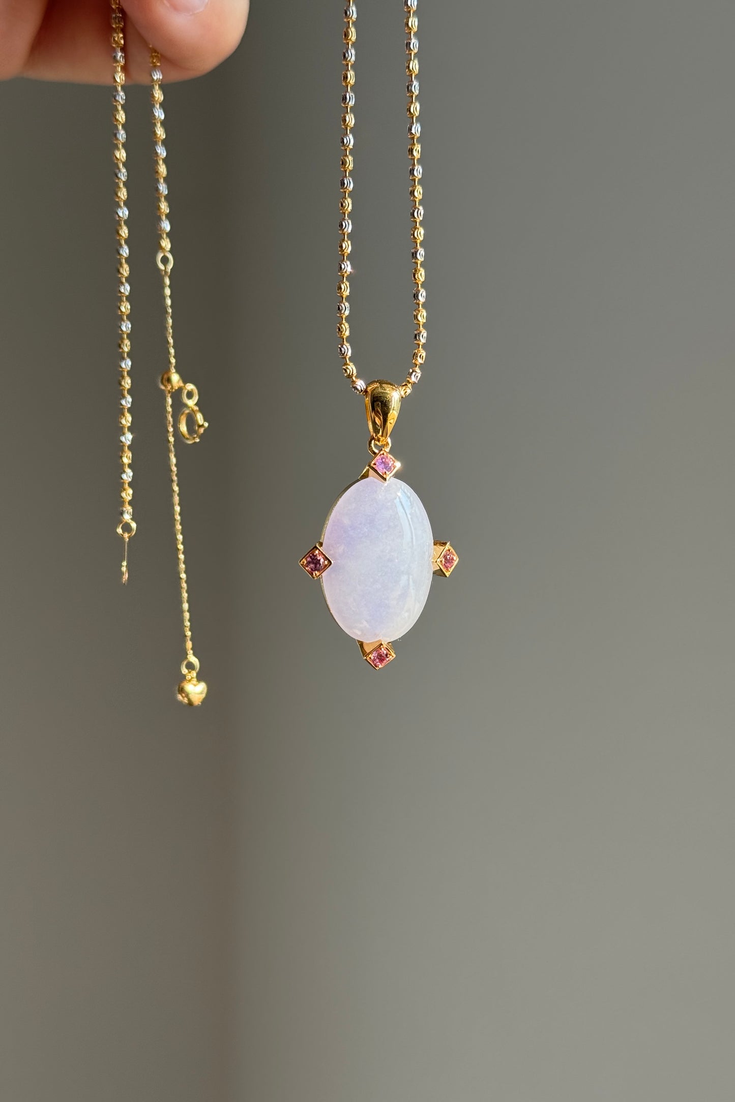 #P0536 Icy Vivid Lavender Jadeite Jade Cabochon 18K Yellow Gold Pendant