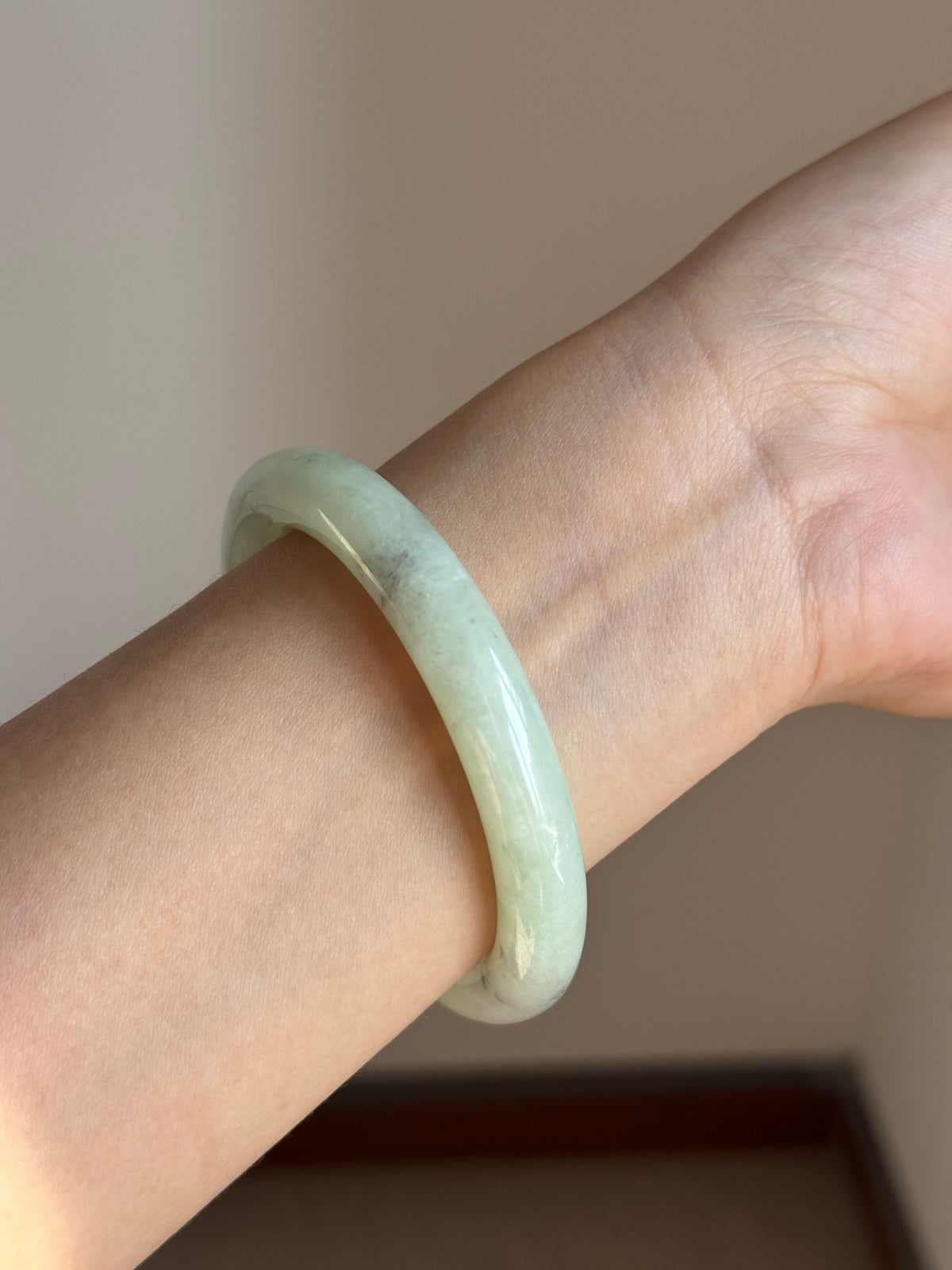 #0441 Icy Green Ink Round Jade Bangle Size 52.6 (fits up to 53.6)