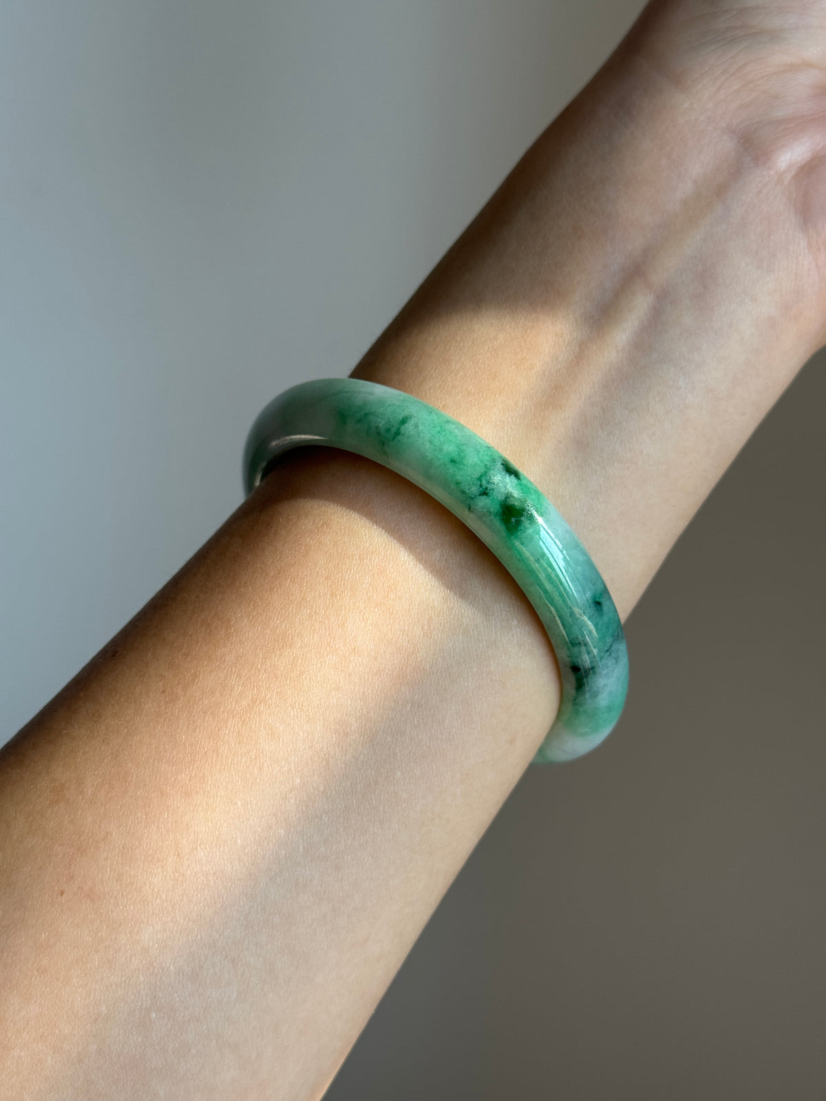 #0438 Icy Vivid Sun Green Jade Bangle Size 53.2