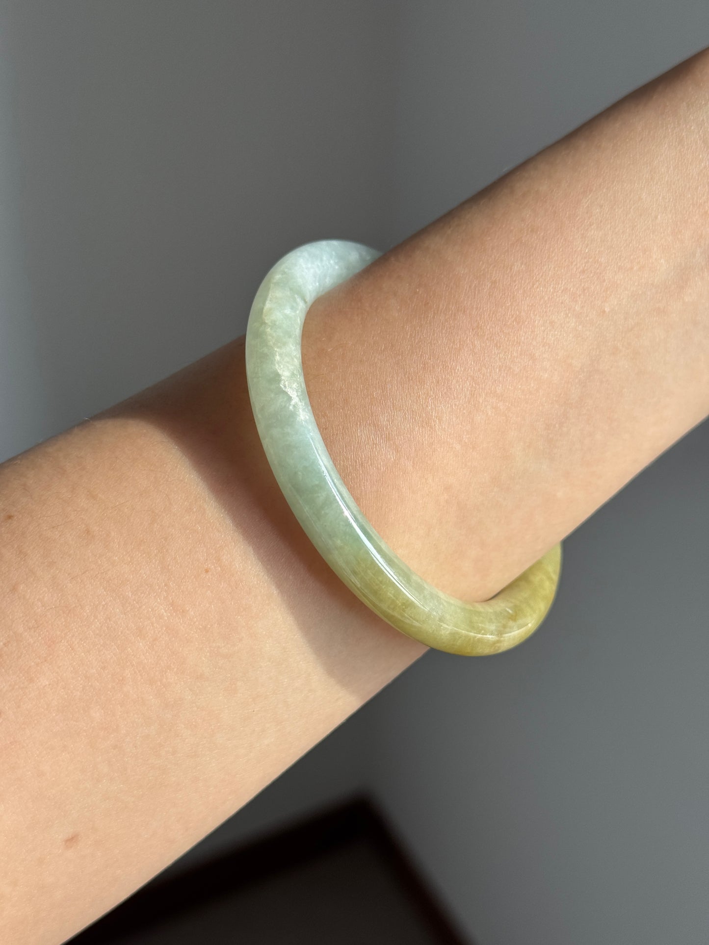 #0360 Icy Golden Yellow Lotus Green Jade Bangle Size 55.8 (fits up to 57.8)