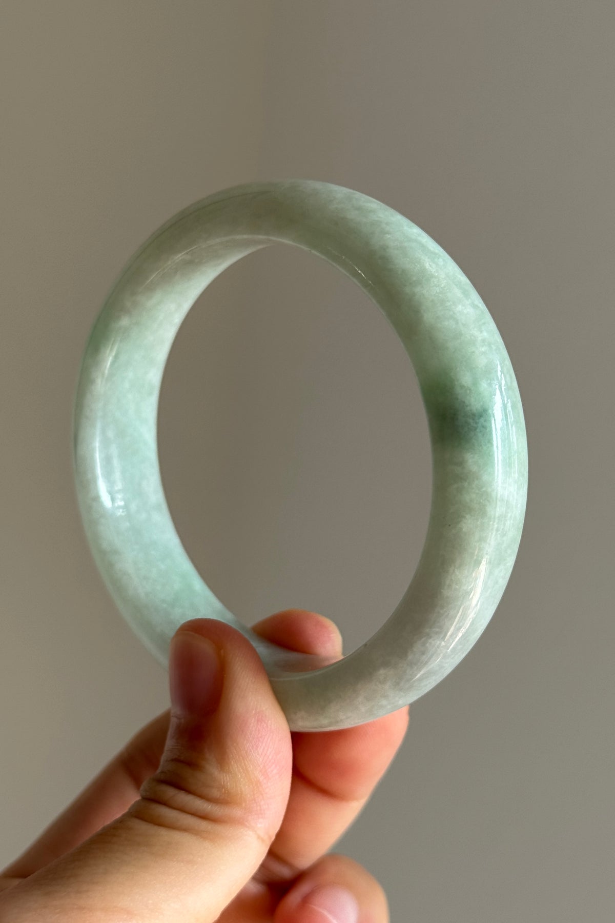 #0454 Light Green Jade Bangle Size 56.4