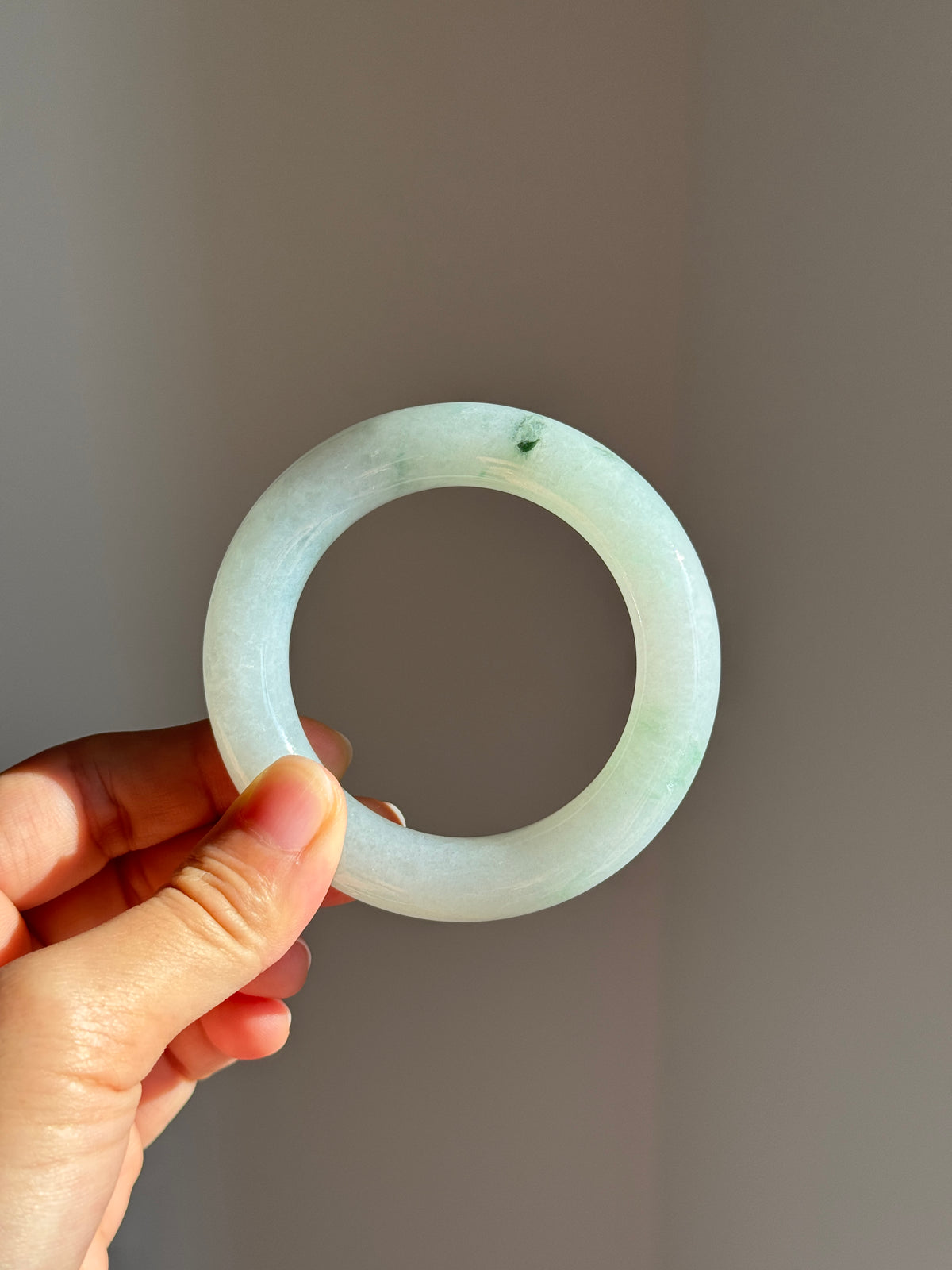 #0429 Icy Light Green Flower Round Jade Bangle Size 50.6 (fits up to 52)